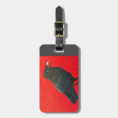 荷物タグ – 赤い背景に黒いレイベン ラゲッジタグ (正面縦)