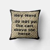 荷車を馬の上に置くな クッション (裏面)