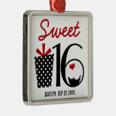 菓子16の誕生日の名前入りな記念品 メタルオーナメント (右)