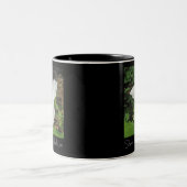 華やかで白いエンレイソウ ツートーンマグカップ (中央)