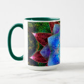 華やかで素朴な青みがかったバーチャルの花 マグカップ (左)