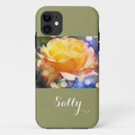 華やかなエレガントな黄色のバラの花と名前 iPhone 11 ケース
