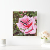 華やかなピンクのバラの花時計。フローラ スクエア壁時計 (ホーム)