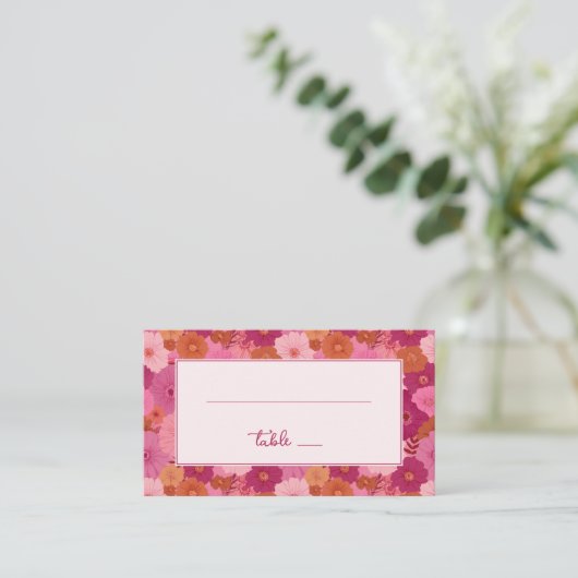 華やかなピンクの花のワンポイント プレイスカード (スタンド正面)