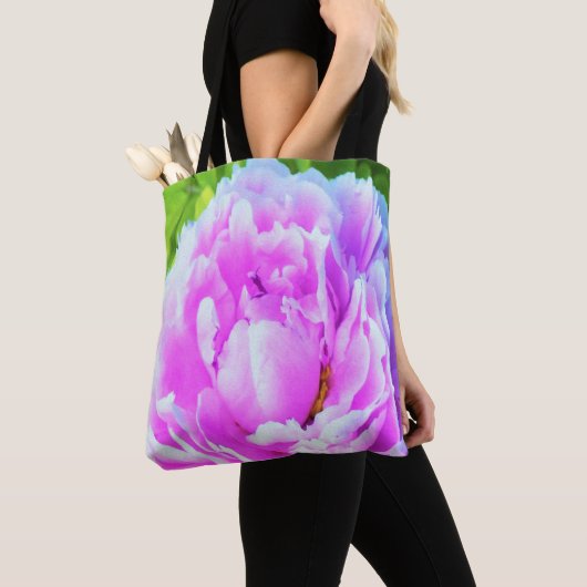 華やかな八重のピンクの芍薬の花のディテール トートバッグ (クローズアップ)