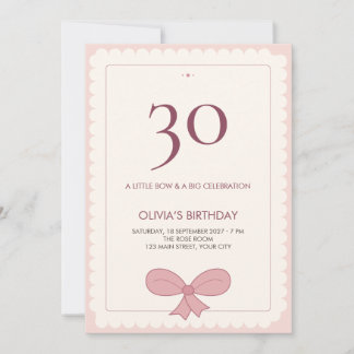 華やかな節目の誕生日お祝いに、サーモンピンクのスクラロップフレームとリボンボウ 招待状
