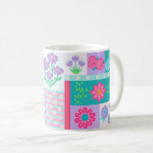 華やかな花のデザイン コーヒーマグカップ (正面右)