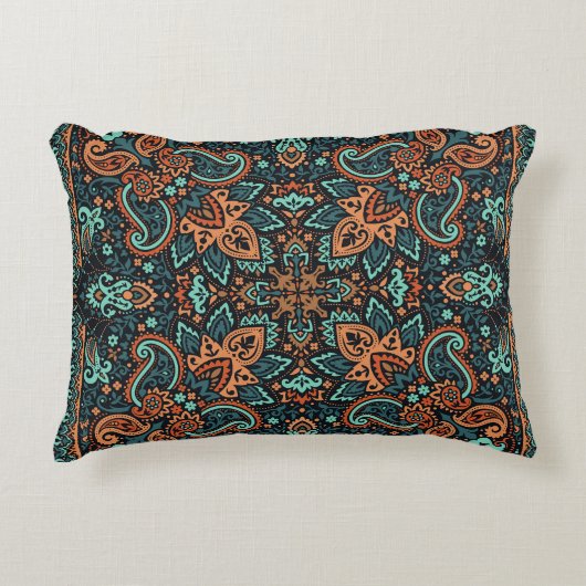 華美ペイズリーバンダナ：シルクネック。 アクセントクッション (正面)