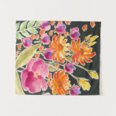 華麗な集まり – ピンクとオレンジの花 タペストリー (正面(横))