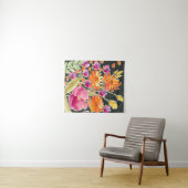 華麗な集まり – ピンクとオレンジの花 タペストリー (インサイチュ(横))