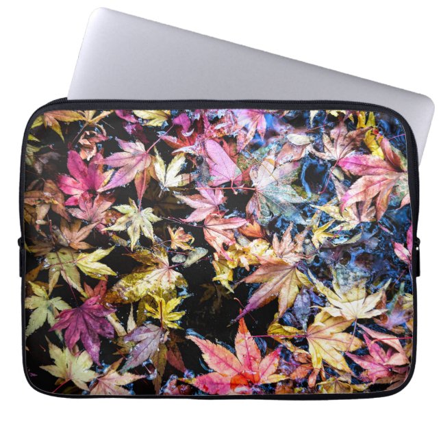 落ちた葉 ラップトップスリーブ (正面)