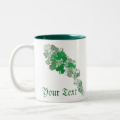 落ちるアイルランドのシャムロック ツートーンマグカップ (左)