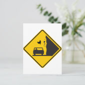 落ちるチキンゾーン高速道路標識 ポストカード (スタンド正面)