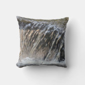 落ちる水無地のほぼ白い灰色/灰色の枕 クッション (正面)