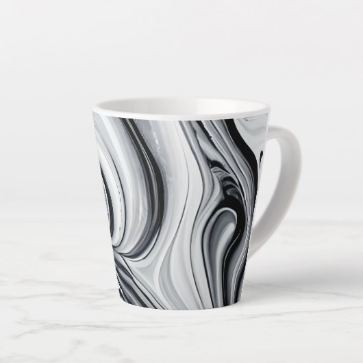 落ち着いたインクの渦巻き大理石 – タイムレスエレガンス カフェラテマグ (右アングル)
