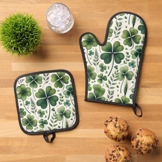 落ち着いたクローバー 鍋つかみ&鍋敷きセット (トップダウン)
