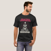 落ち着いたヨガスケルトンを練習する Tシャツ (正面フル)
