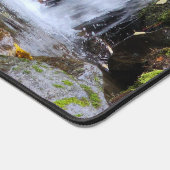 落ち着いた緑の秋の滝デスクマット デスクマット (コーナー)