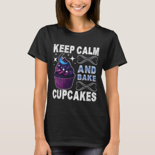 落ち着いて保カップケーキを焼く Tシャツ