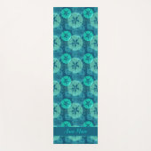 落ち着くティール(緑がかった色)シーシェルサンドドルとサンゴ ヨガマット (正面)