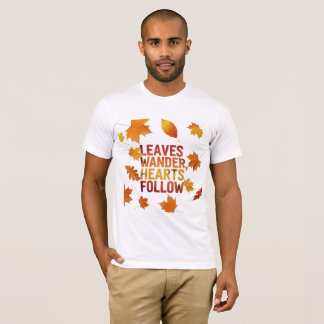 落ち葉が舞い 心がついていく 秋の自然 Tシャツ