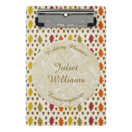 落ち葉とどんぐりが舞う秋の結婚式の慣習 ミニクリップボード (正面)