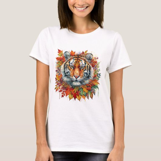 落ち葉に囲まれたトラの顔 Tシャツ (正面)