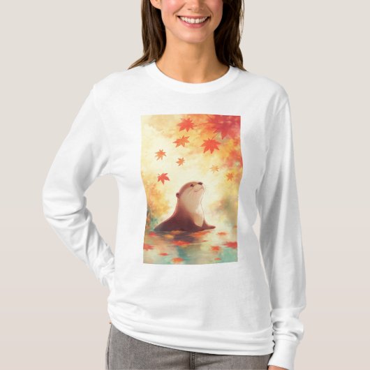 落ち葉の下のカワウソの視線 Tシャツ (正面)