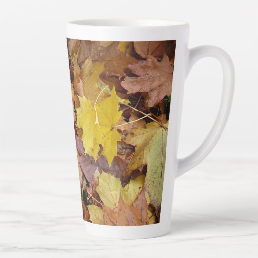 落ち葉 黄色い紅葉の自然 カフェラテマグ (右)