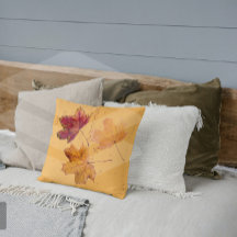 落下する紅葉茶色とオレンジの枕