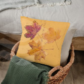 落下する紅葉茶色とオレンジの枕 クッション