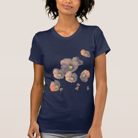 落下する花びらTシャツ Tシャツ (正面)