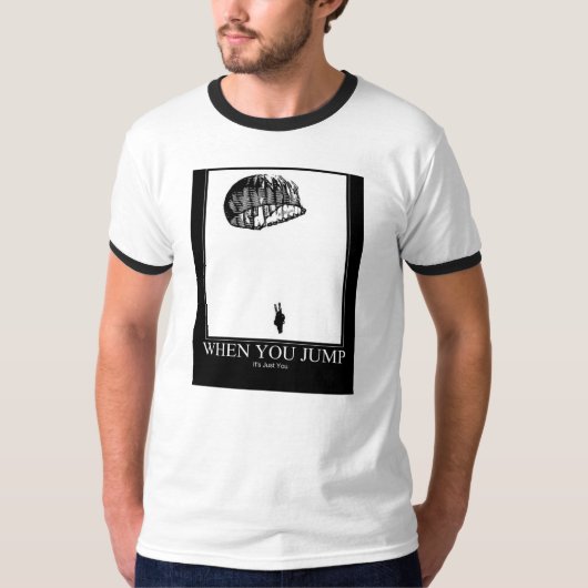 落下傘兵のTシャツ Tシャツ (正面)