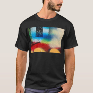 落書きの抽象芸術のペンキの背景 Tシャツ