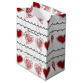 落書きハート中抱き枕 ミディアムペーパーバッグ (正面アングル)