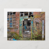 落書き窓の放棄建物葉書 ポストカード (正面/裏面)