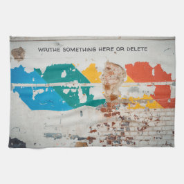 落書き絵を描付き古い壁 キッチンタオル