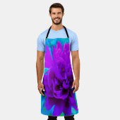 葉が美しいムーディパープル牡丹 エプロン (着用した状態)