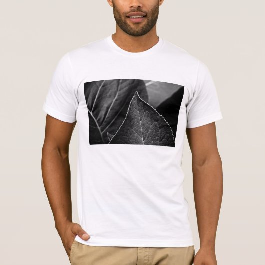 葉っぱがある Tシャツ (正面)