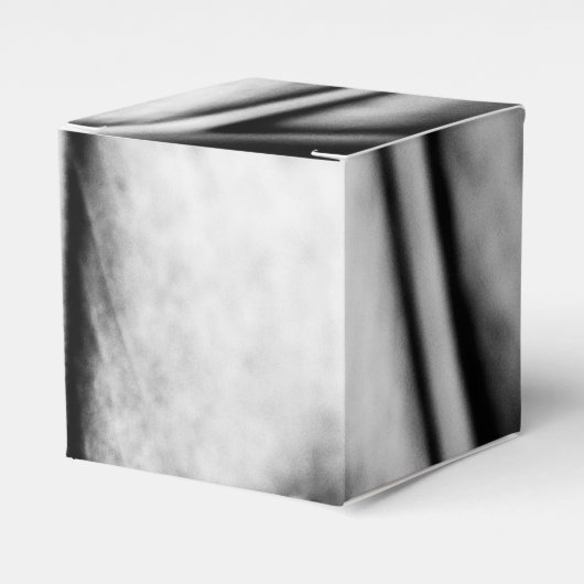 葉っぱは持ち帰り フェイバーボックス (正面サイド)