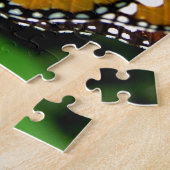 葉にオレンジ、黒と白の蝶 ジグソーパズル (側面)