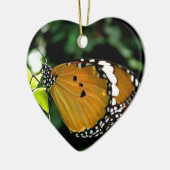 葉にオレンジ、黒と白の蝶 セラミックオーナメント (左)