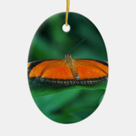 葉に鮮やかなオレンジと黒い蝶 セラミックオーナメント
