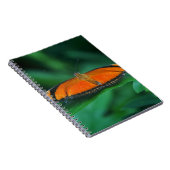 葉に鮮やかなオレンジと黒い蝶 ノートブック (右側)