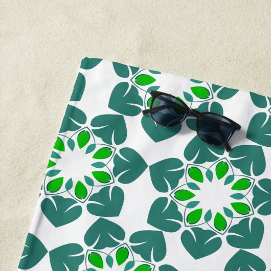 葉のパターン、のパター葉ン、緑の葉 ビーチタオル (インサイチュ)