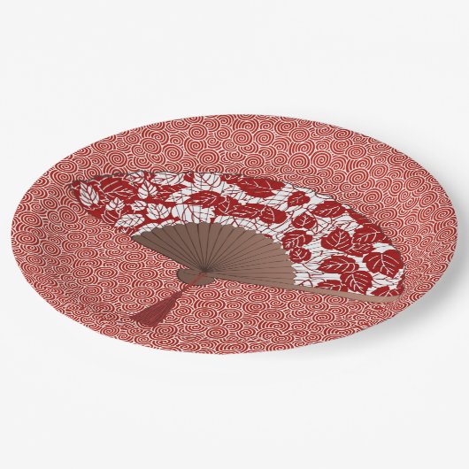 葉のプリントの日本のなファン、えんじ色および白い ペーパープレート (アングル)