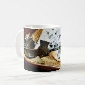 葉の包むことを用いるCabralesのブルーチーズ コーヒーマグカップ (正面左)