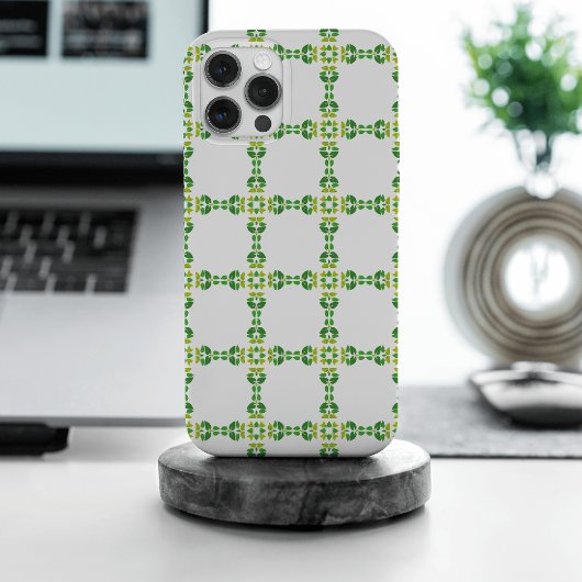 葉の模様、葉っぱの柄、緑の葉 iPhoneケース