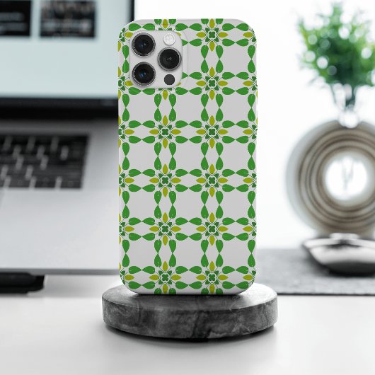 葉の模様、葉っぱの模様、緑の葉 iPhoneケース