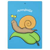 葉の漫画の上の可愛い、幸せなカタツムリイラストレーション クリップボード (裏面)